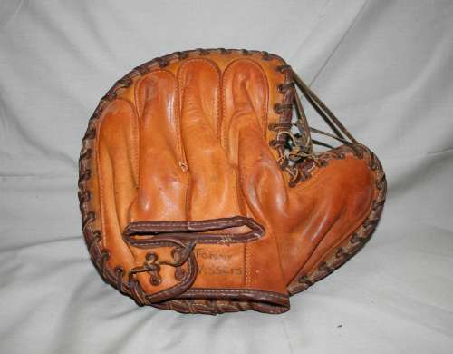 Mickey Cochrane Sonnett 9C Back